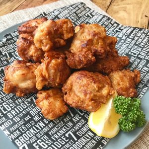 poulet frit karaage japonais, shiokoji liquide et sauce soja au koji