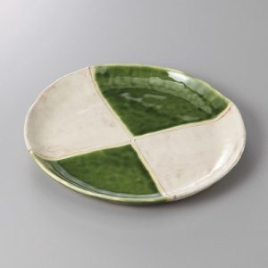 Assiette en faïence fine japonaise blanc et vert